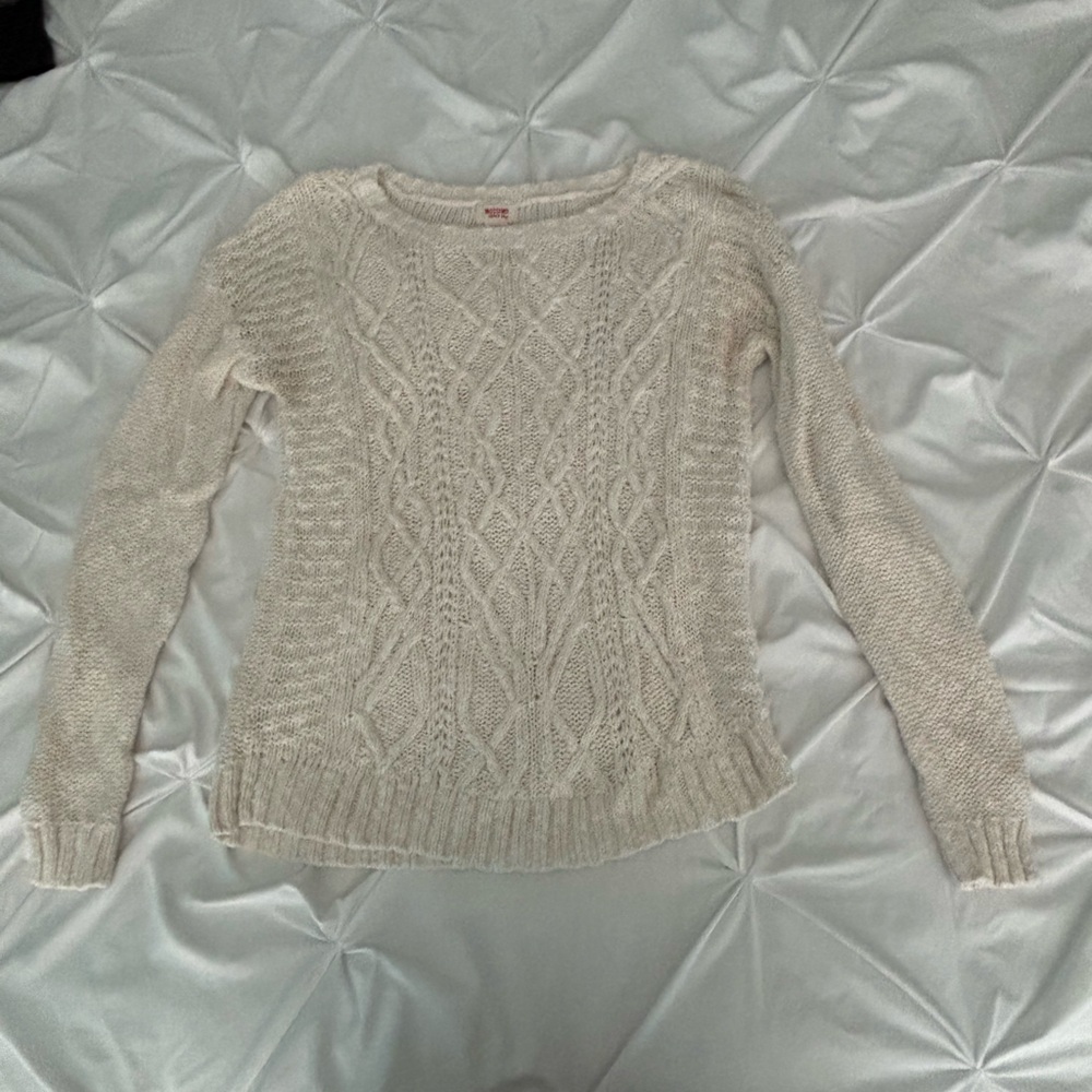 Mossimo Supply Co. Women’s Cream Cable Knit Sweater